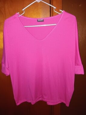 ALLOY Hot Pink V-Neck Short Sleeve Tee
